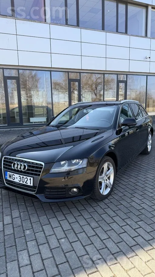 Audi Pārdodu Audi A4 B8 universāli ar uzticamo un ekono