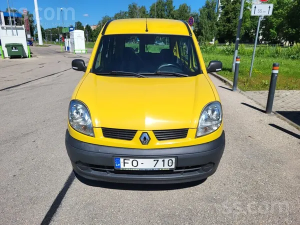 Renault Автомобиль технические и визуально в хорошем состо