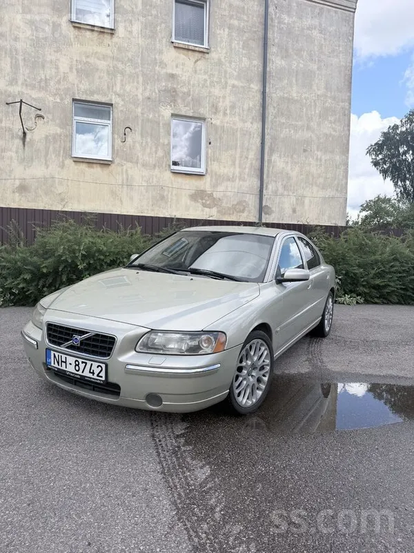 Volvo Продам авто с техосмотром.