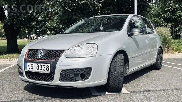 Volkswagen Pārdodu Volkswagen Golf V 1.4 benzīns/gāze, 2004.