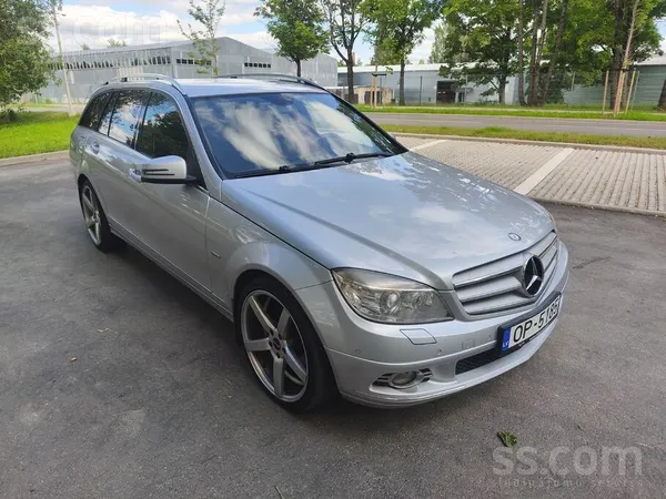 Mercedes Mercedes C200 Avantgarde ar automātisko Ātrumkākrb