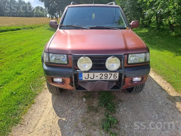 Opel Pārdod Opel Frontera-izturīgu un uzticamu apvidus