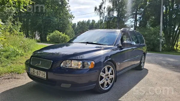 Volvo Volvo V70 2.4 D5 120 KW. Лучший мотор. Техосмотр д