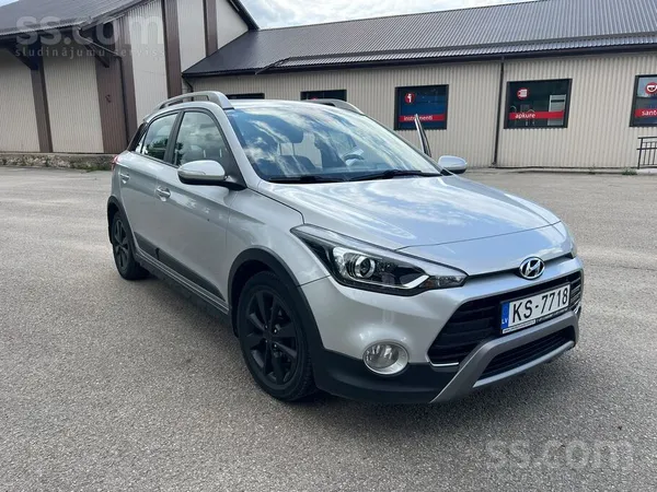 Hyundai Pārdod Hyundai i20 Active 1.0 benzīns, 5-pakāpju m