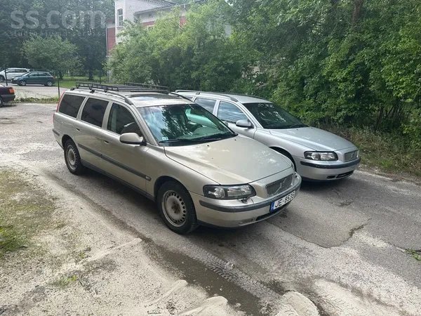 Volvo Продаю Две машины, Volvo V70 Awd, 2, 4 литра, бенз
