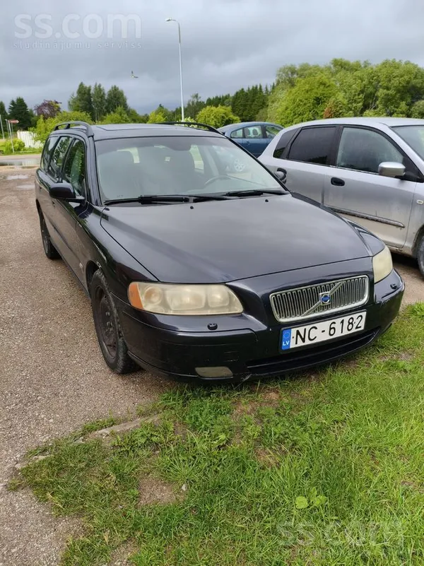 Volvo Pārdodu Volvo v70 2.4 D automāts. Ceļa nodoklis Sa