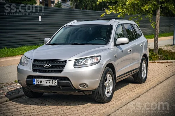 Hyundai Pārdod Hyundai Santa Fe 2.2 dīzelis, 114 kw, 4x4, 