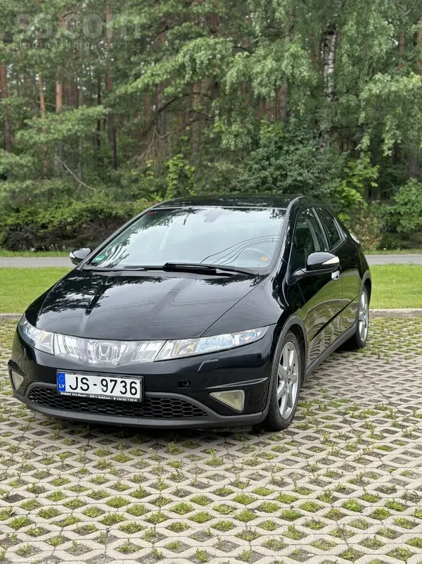 Honda Pārdodu savu Honda Civic. Auto ir labā tehniskā un