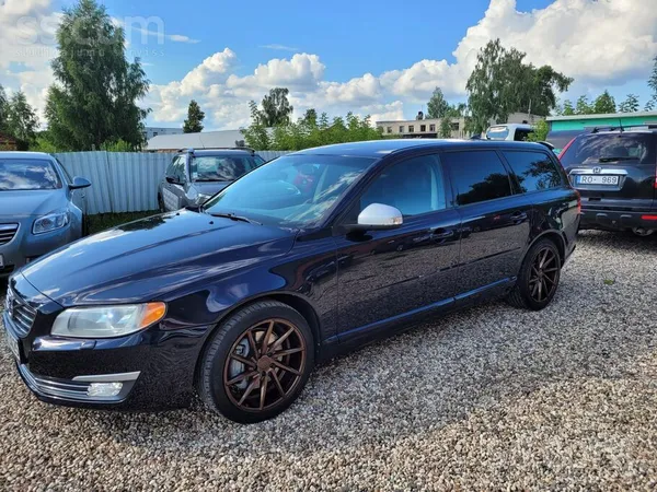 Volvo V70 2.4 D5 120 kW, automāts

Ļoti labā tehniskā un vizuālā stāvoklī.
