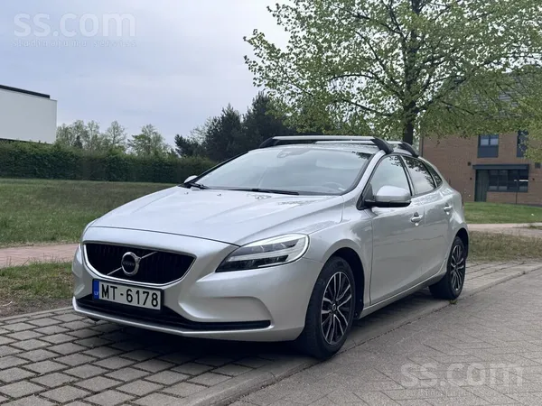 Volvo V40 2.0 D2 120zs, ekonomisks un dinamisks. 

Volvo komforts, dizains
