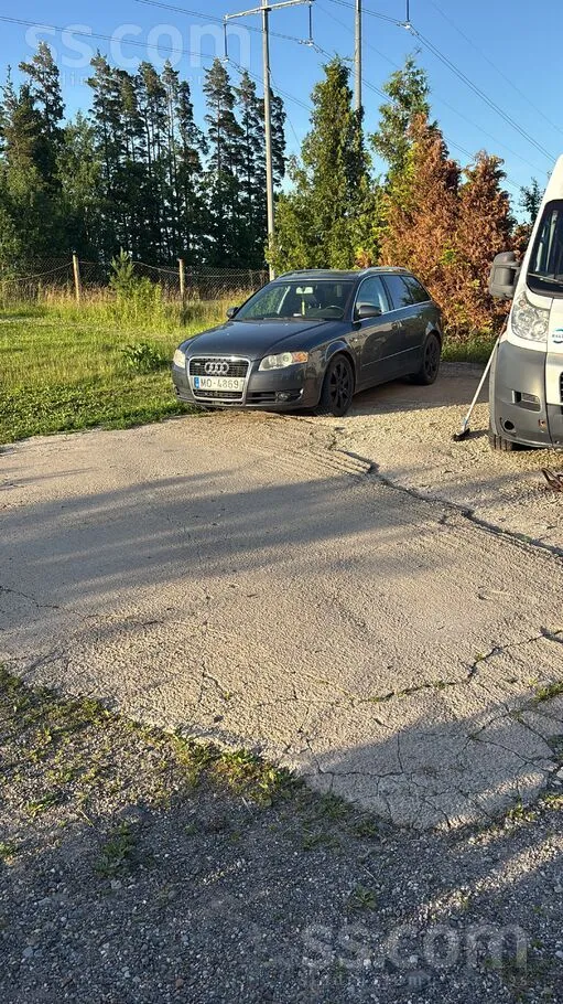 Audi Pārdodam audi a4 qwatro. Pavasarī mainīta zobsiksn