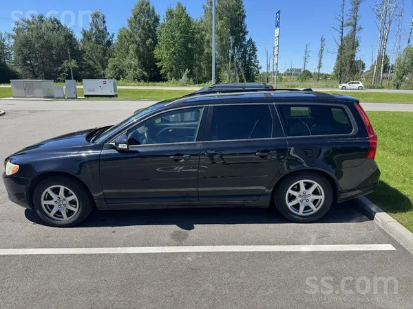 Volvo Pārdodās Volvo labā stāvoklī, 2.4 120kw dīzeļa dzi