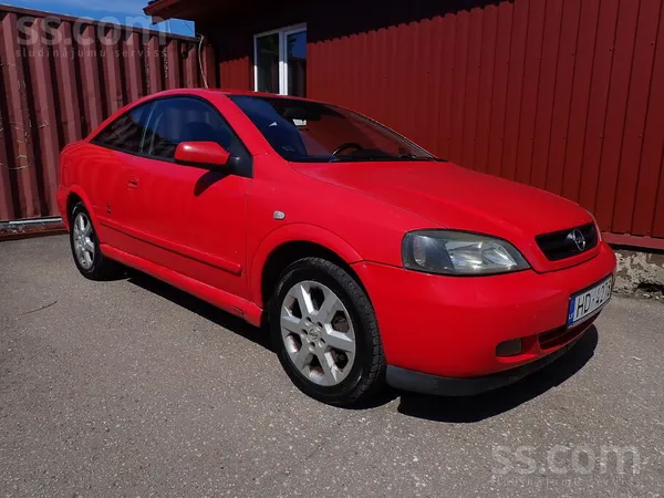 Opel Astra Coupe Bertone 1.8i, Automašīna ir Labā stāvo
