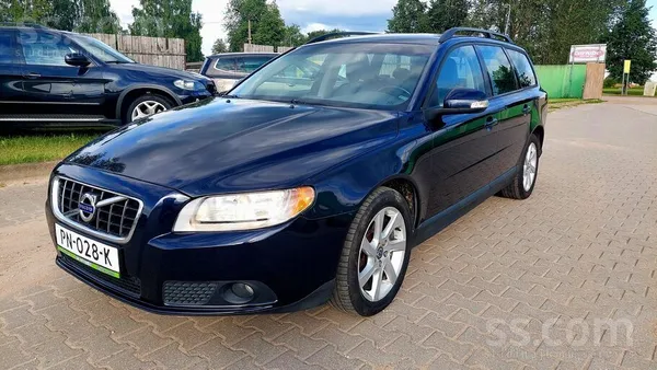 Tikko no Nīderlandes. 
Volvo V70 2.4d , automāts, ādas apdare. 
Auto labā