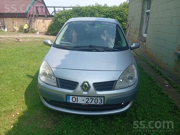 Renault Pārdod ar mazo noskrējienu mašīnu, laba stāvoklī, 