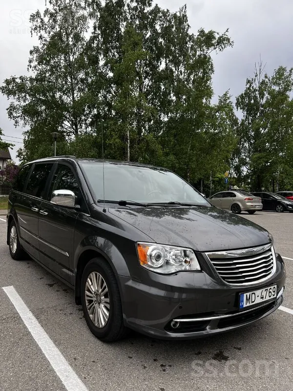 Chrysler Chrysler Town & Country, 3.6 benzīns/gāze, Limited
