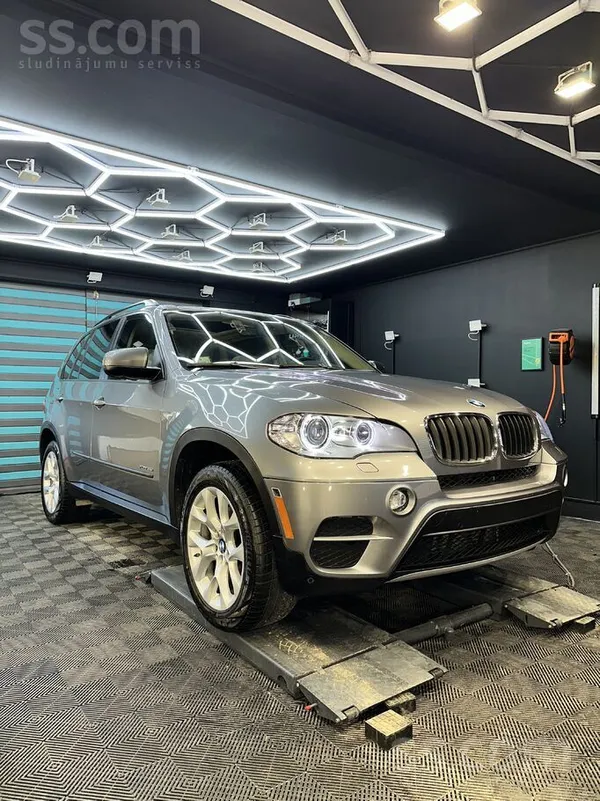 BMW Lieliska iespēja iegādāties BMW X5 xDrive35i E70 L