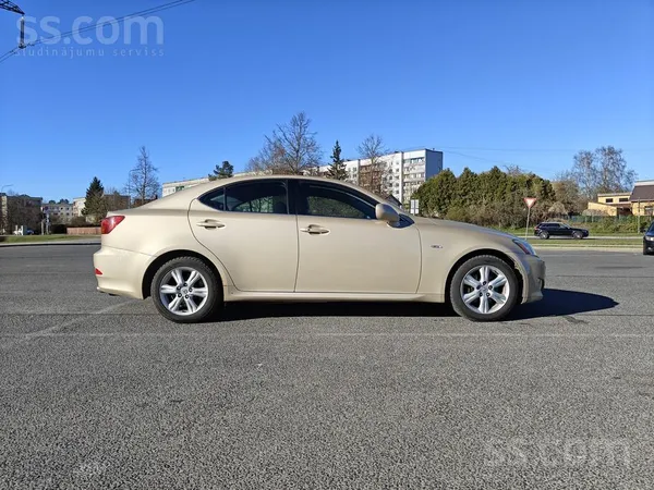 Lexus Pārdodu tehniski kārtīgu Lexus Is250. Auto pirkts