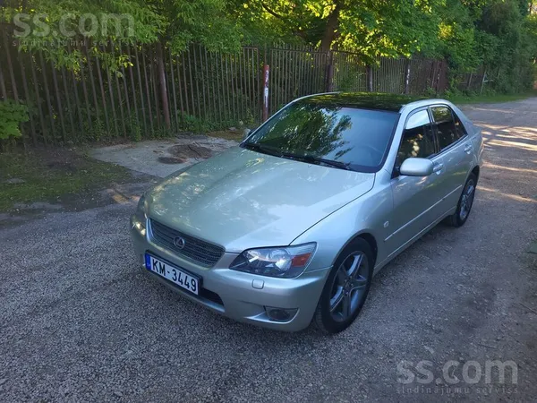 Lexus Lexus Is200 2.0 бензин, автомат