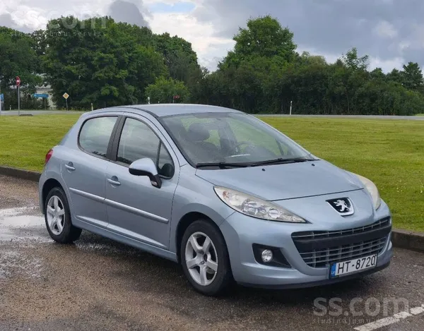 Peugeot Peugeot 207, 1.4 бензин, 2011 год, цвет голубой ме