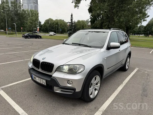 BMW BMW X5 E70 xDrive 3.0d (173 кВт), серебристый
