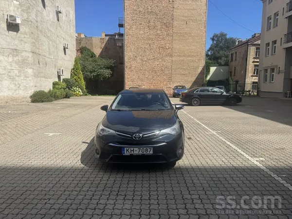 Toyota Pārdodu Toyota Avensis 2016. gada
