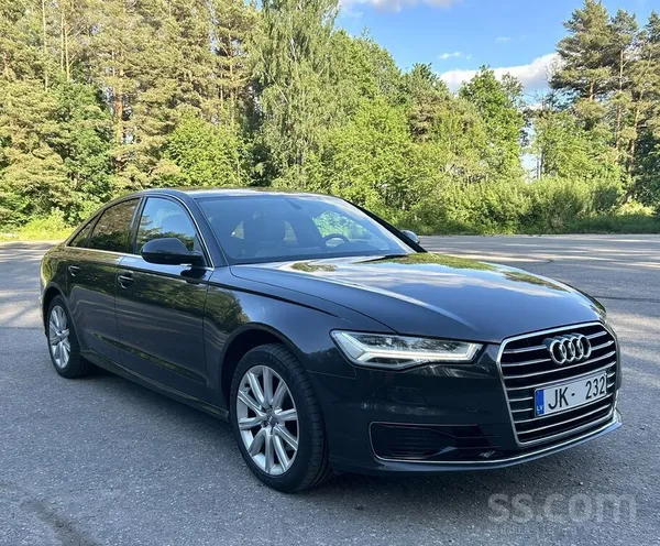 Audi Pārdod Audi A6, tumši pelēka metāliska krāsa. Auto