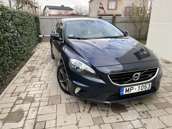 Volvo Pārdodu Volvo V40, 2014. gads, 2.0 dīzelis