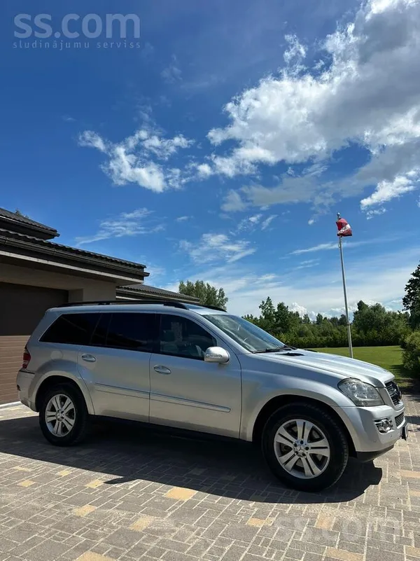 Pārdodu Mercedes Benz GL 420 225Kw 4Matic. 7 Sēdvietas 
Izieta tehniskā apskate. Nākamās apskates datums: 08.04.2027.
Dūmai ...