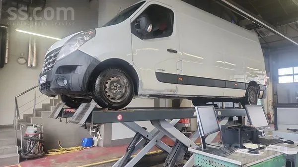 Renault Pārdodu vai mainu . Auto iegādāts jauns LV, nobrau