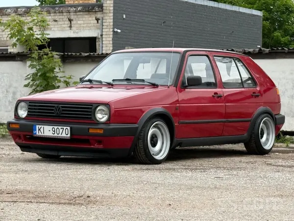 Volkswagen Pārdodu golf 2 ar svaigu TA, kopumā skaists auto. 