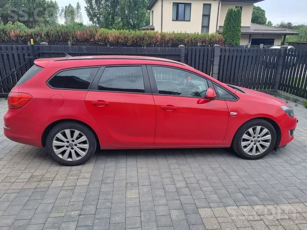 Opel Opel Astra J (P10) ļoti labā tehniskā stāvoklī, be