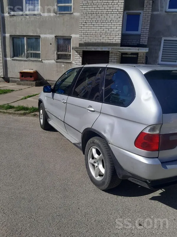 BMW Подробнее вацап ...