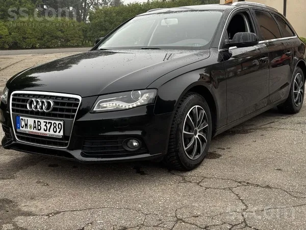 Audi Pārdod Audi A4 B8 teicamā tehniskā un vizuālā stāv