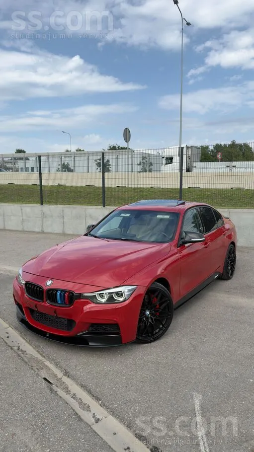 BMW Pārdod M335 oriģinālu rūpnīcas "M Performance" mod