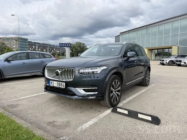 Volvo Juridiska persona pārdod Volvo Xc90 ar spēkā esošu
