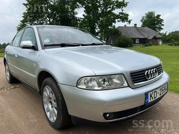 Audi Audi a4 b5 1, 8 ar Motora defektu.