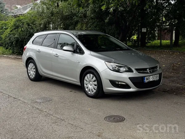 Opel Pārdod Opel Astra Sports Tourer 1.6 Cdti, 81 kW, 2