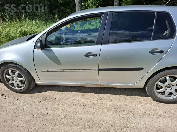 Volkswagen Pārdodu golf 5 2008.gada 1.9 dīzeli