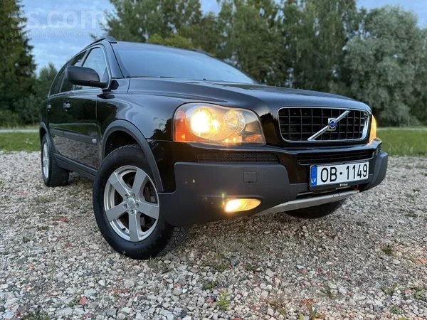 Volvo 7 vietas. Xc90 ar 2.4 d5 120kw veca tipa motoru un