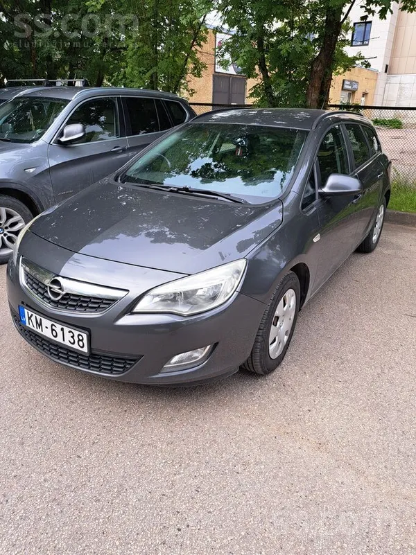 Opel Patreiz nestrādā 3.cilindrs.