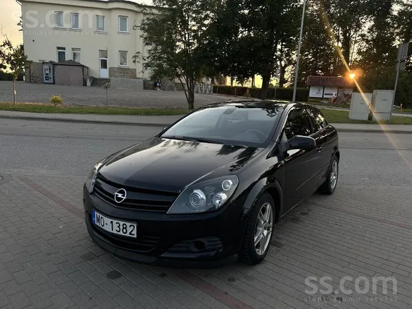 Opel Pārdodu Opel Astra Gtc 1.7 Cdti (74 kW), 2005. gad