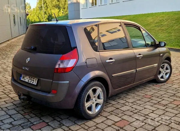 Renault Авто в хорошем техническом и визуальном состоянии 