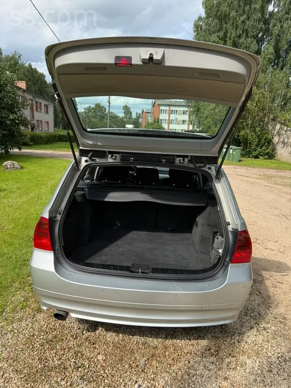 Pārdodu BMW E91 Touring, 2007. gada, ar 2.0 dīzeļdzinēju un automātisko pārn