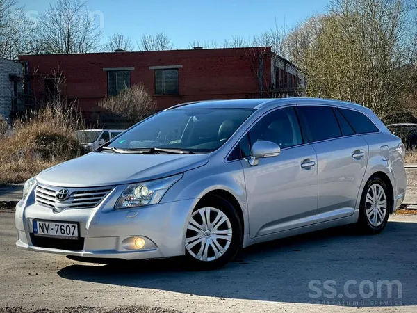 Toyota Pārdodu uzticamu un regulāri koptu Toyota Avensis 