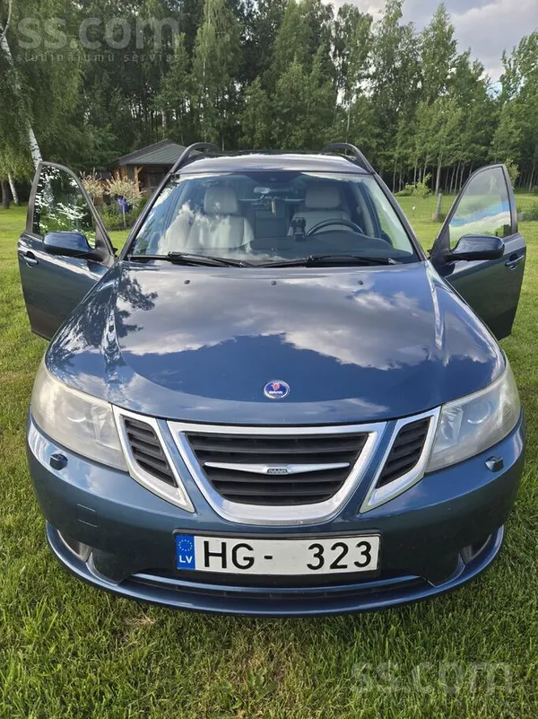 Saab Автомобиль в хорошем техническом состоянии большой