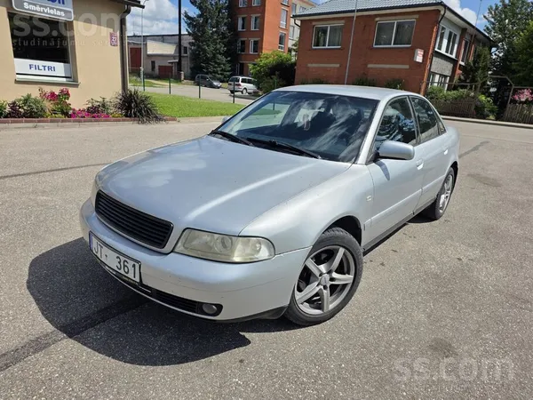 Audi Pārdodu vienkāršu un labi braucošu audi ar nelielu