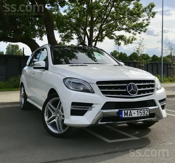Mercedes Mercedes-Benz ML 350 Bluetec 4matic Amg pakotne un