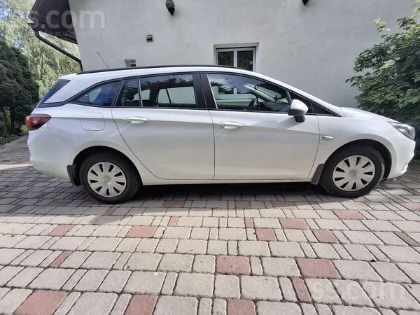 Opel Pārdodu 2017. gada Opel Astra Sports Tourer. Šogad