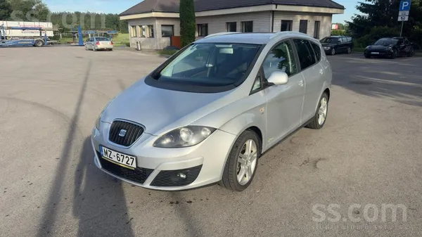 Seat Pārdodas Altea XL ar ekonomisku 1.2l 77kw benzīna 